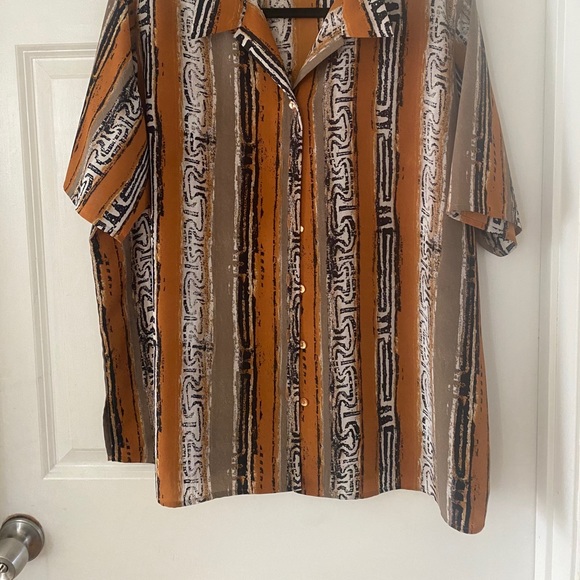 Vintage button up - Picture 2 of 5